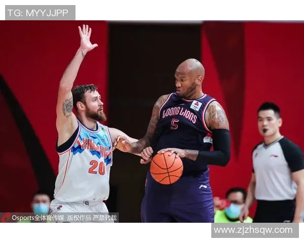 特温特与阿青年激战正酣谁能在这场较量中笑到最后