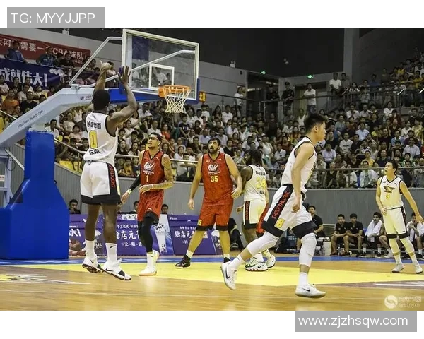 篮球新手必看:从零开始的比赛经验与技巧全面指南 篮球新手必看:从零开始的比赛经验与技巧全面指南